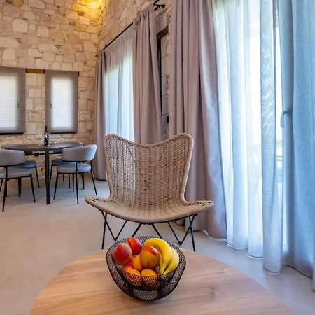 Case de vacanță Three Stone Afytos