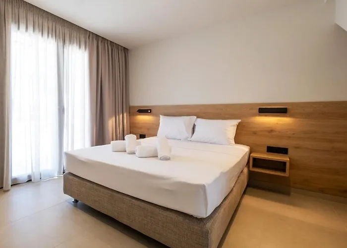 Three Stone * Afytos