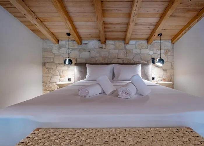 Three Stone Case de vacanță *