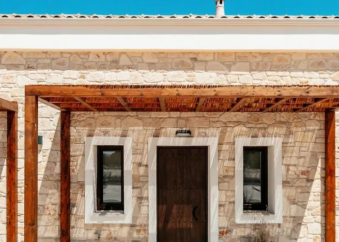 Three Stone Case de vacanță