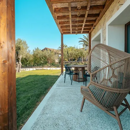 Three Stone 아피토스