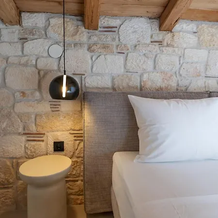 Three Stone * 아피토스