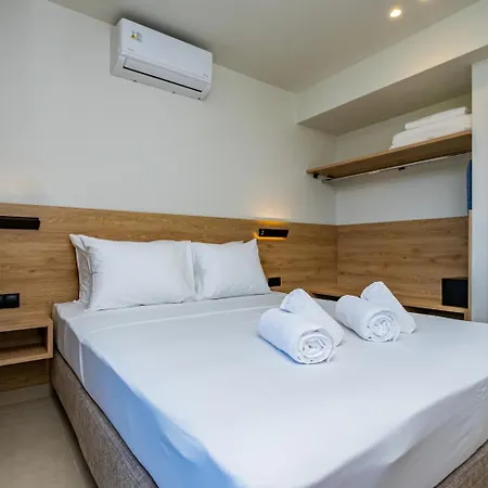 펜션 Three Stone 아피토스